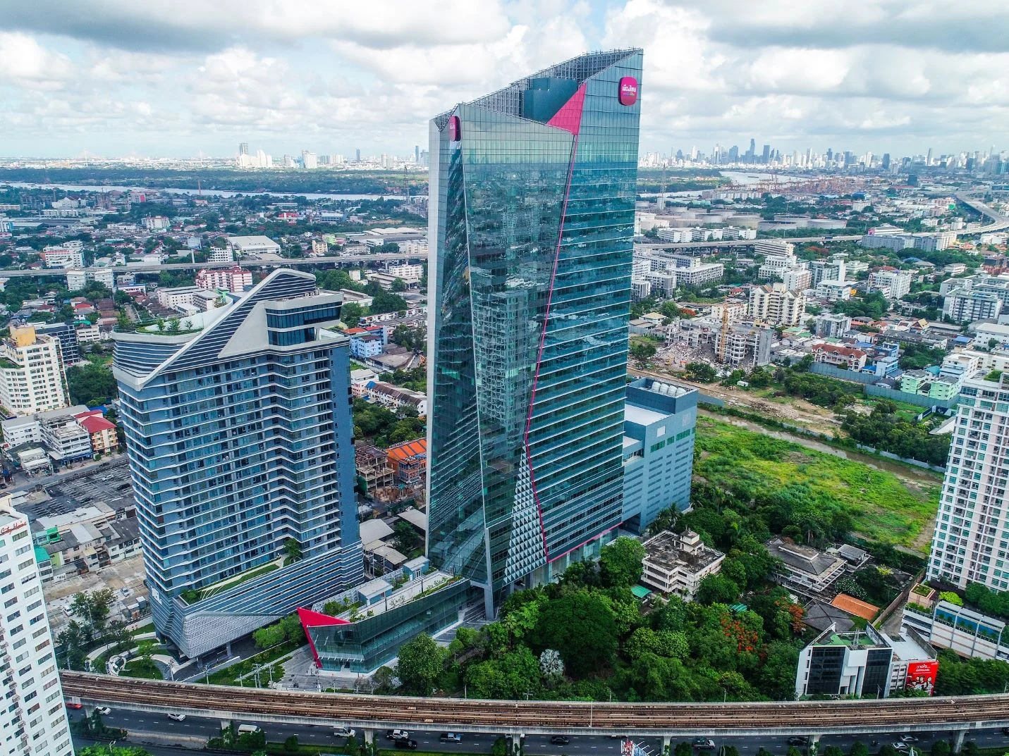 tower เมืองไทยประกันชีวิต