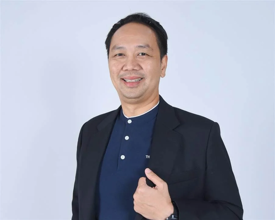 นายสุทธิรักษ์ เสถียรภาพอยุทธ์ CEO THANASIRI