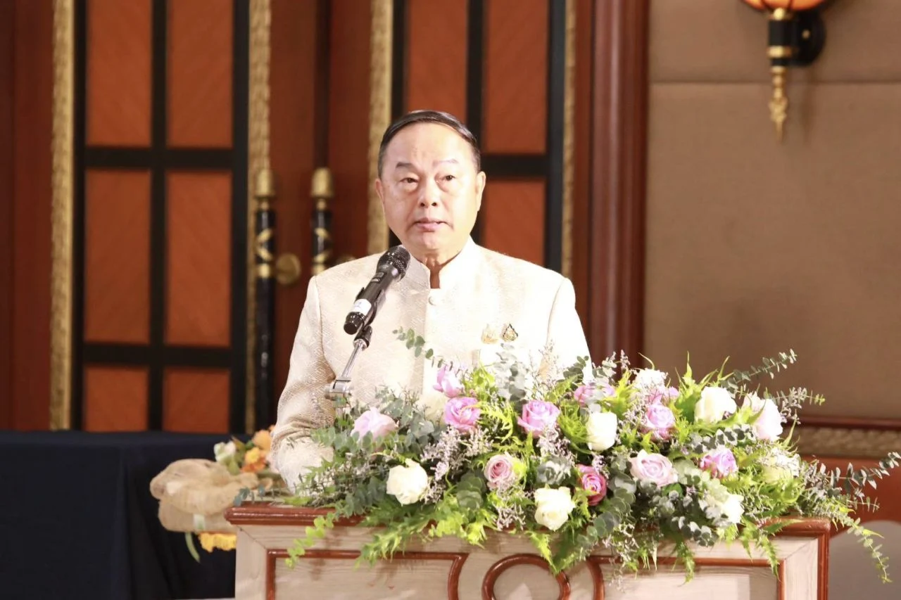 ว่าที่ร้อยเอก ธีรพงศ์ ครุธดิลกานันท์ รองอธิบดีกรมโยธาธิการและผังเมือง