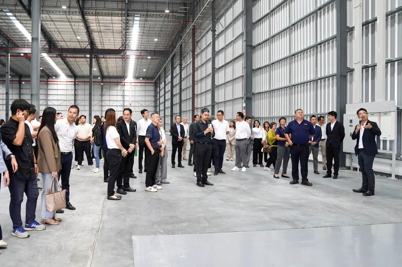 Free Zone Warehouse ()