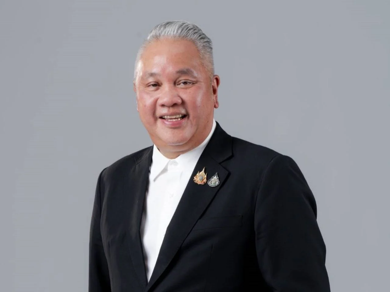 ทวีพงษ์ วิชัยดิษฐ ผู้ว่าการการเคหะแห่งชาติ