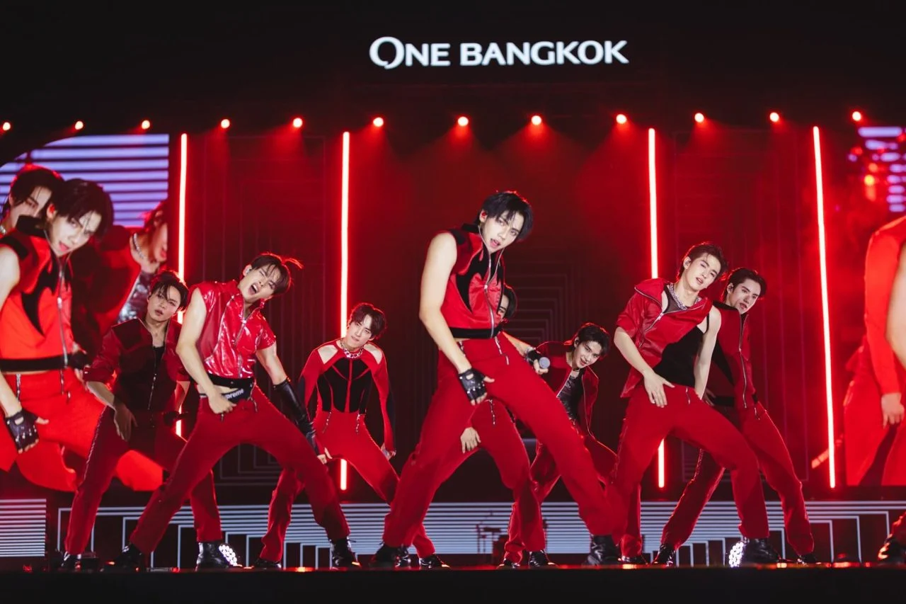BUS ONE BANGKOK COUNTDOWN CELEBRATION