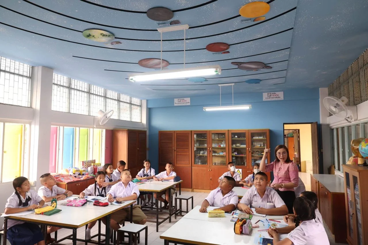 ซ่อมแซมปรับปรุงห้องวิทยาศาสตร์