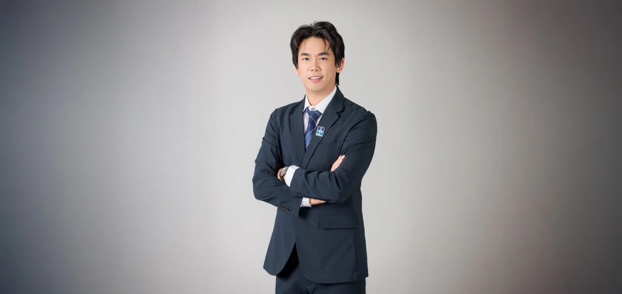 เจตน์ กาญจนกูล กรรมการบริหาร บริษัท ดับบลิว เฮ้าส์ จำกัด (W House)