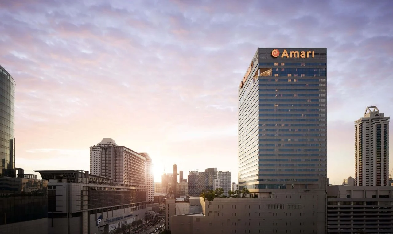 Amari Watergate Bangkok Exterior Sunset