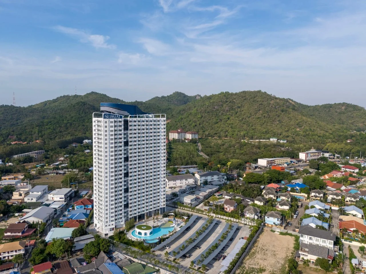 Supalai Blue Whale Huahin ตึก ()