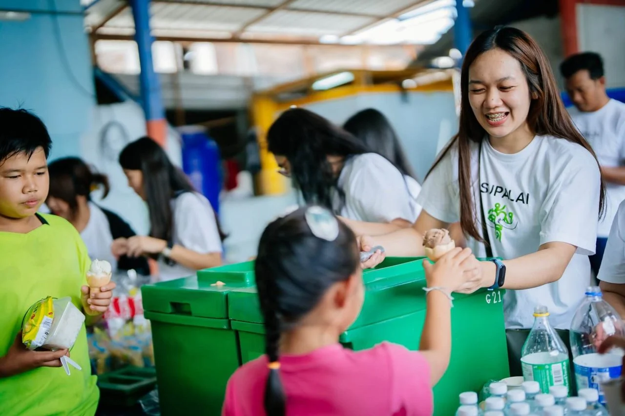 น้องสุขดี พี่สุขใจ
