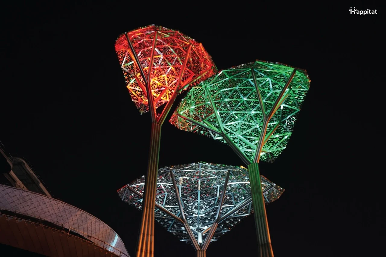 The Enchanted Trees Lighting ขนาดใหญ่