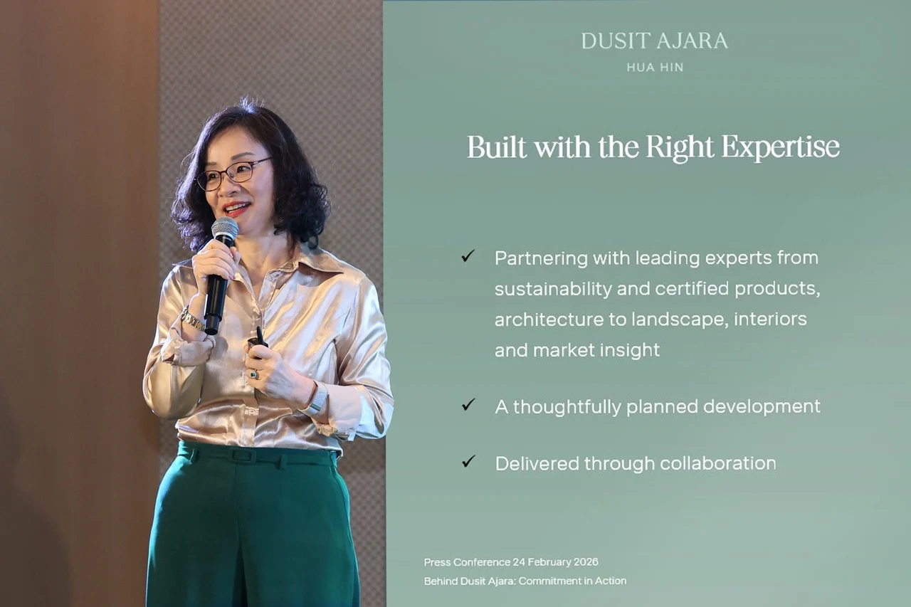 Ms La ead Kovavisaruch Managing Director Dusit Estate Company Limited ขนาดใหญ่