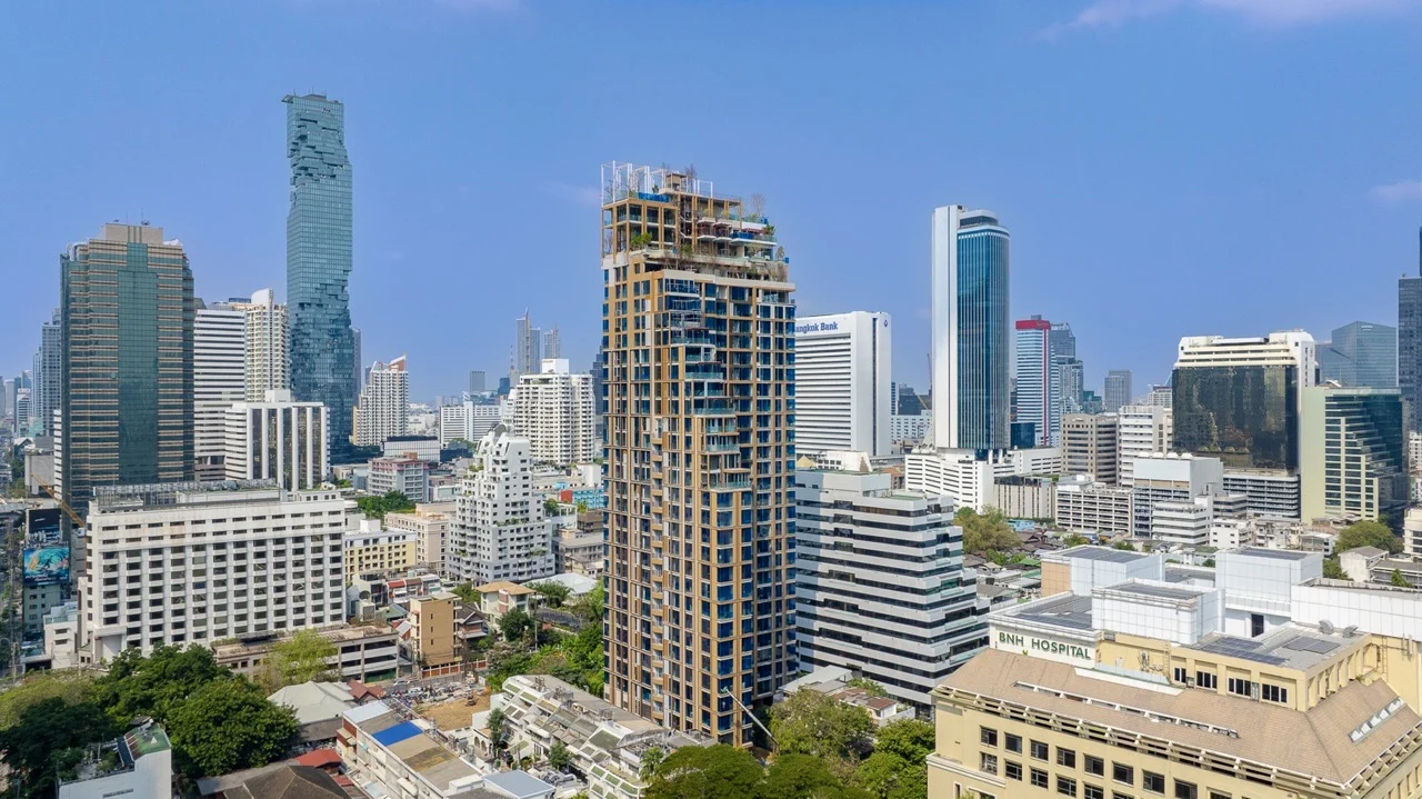 ROMM Convent Luxury Wellness Residences ขนาดใหญ่